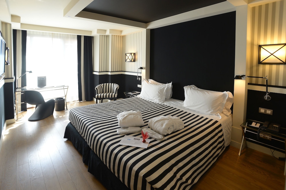 Hotel EuroPark — Hotel rooms in Barcelona, Catalonia