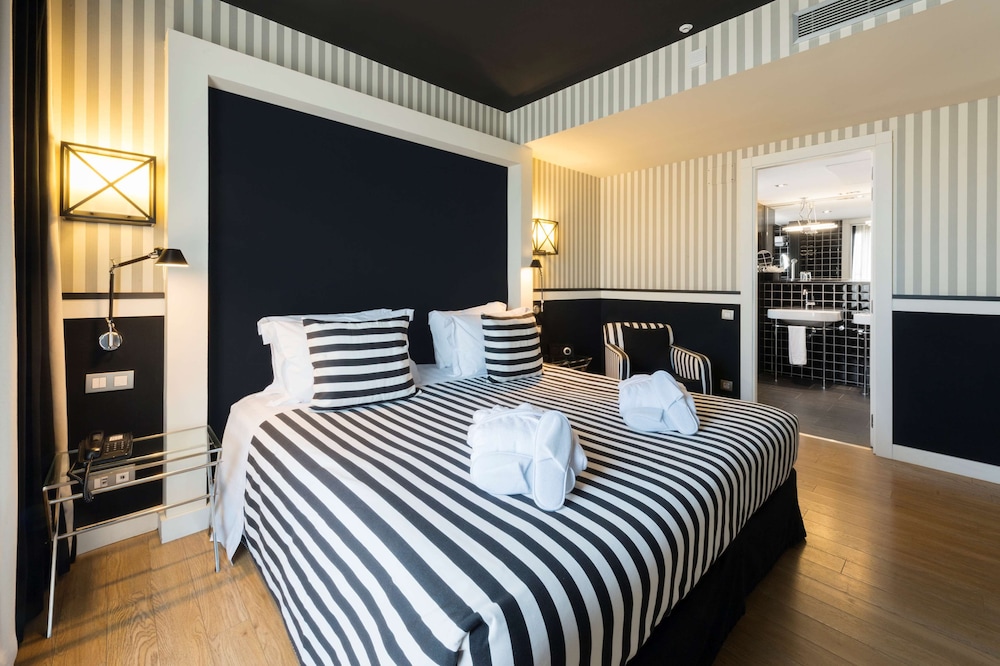 Hotel EuroPark — Hotel rooms in Barcelona, Catalonia