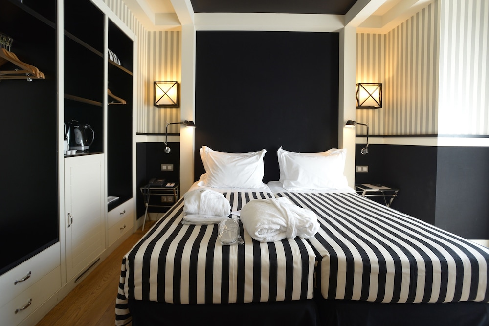 Hotel EuroPark — Hotel rooms in Barcelona, Catalonia