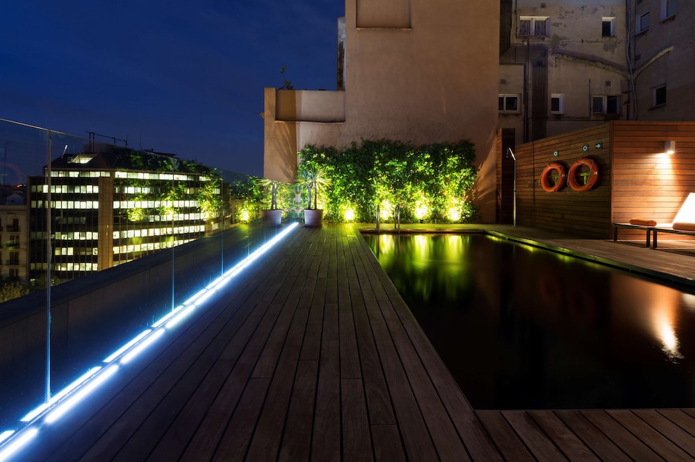 Hotel EuroPark — Swimming pool in Barcelona, Catalonia