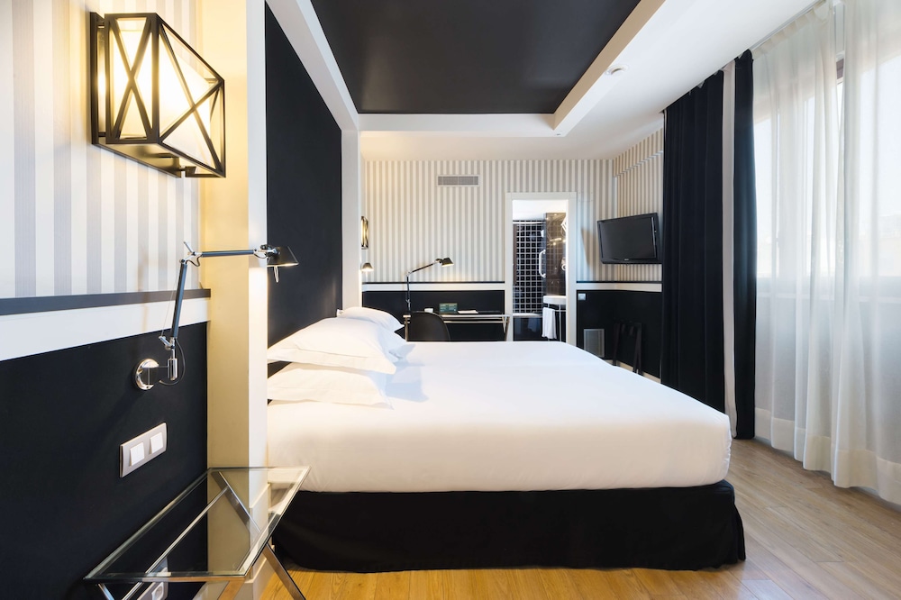 Hotel EuroPark — Hotel rooms in Barcelona, Catalonia