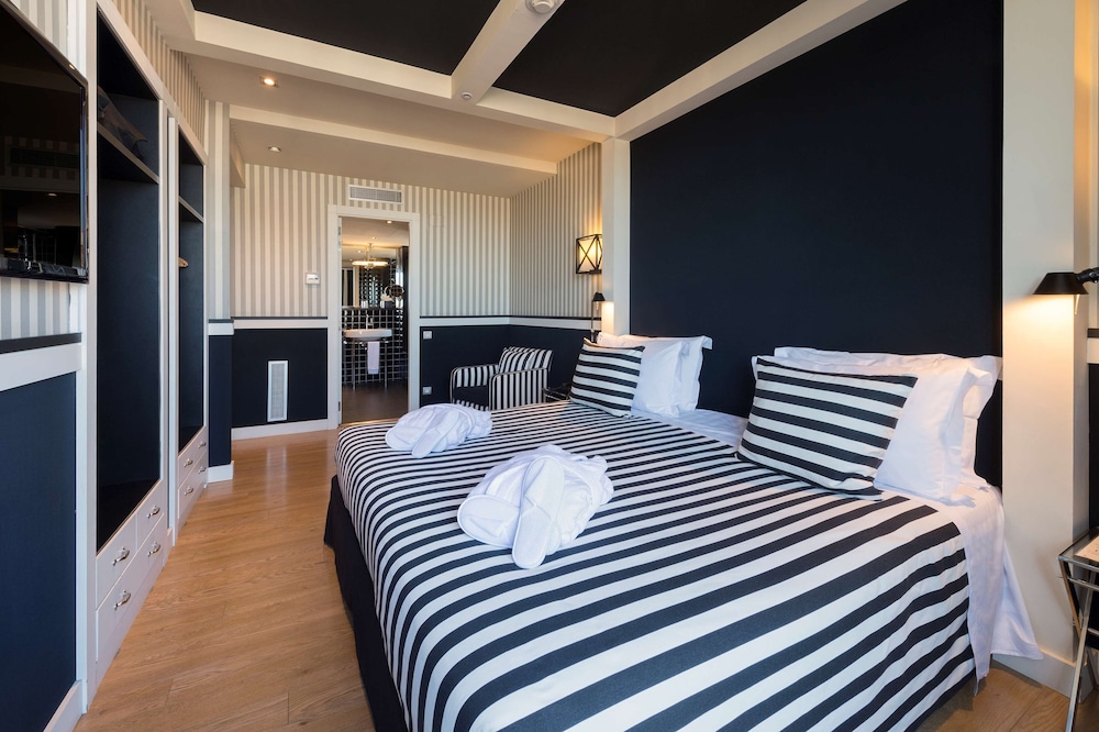 Hotel EuroPark — Hotel rooms in Barcelona, Catalonia