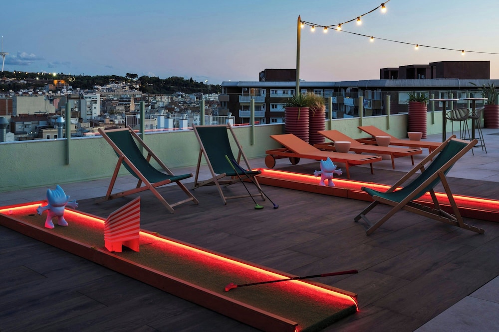 Moxy Barcelona — Sports & recreation in Barcelona, Catalonia