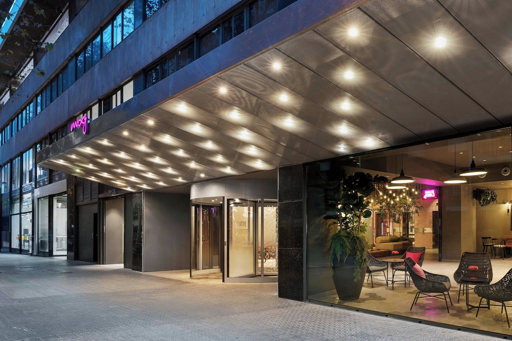 Moxy Barcelona — Hotel building in Barcelona, Catalonia