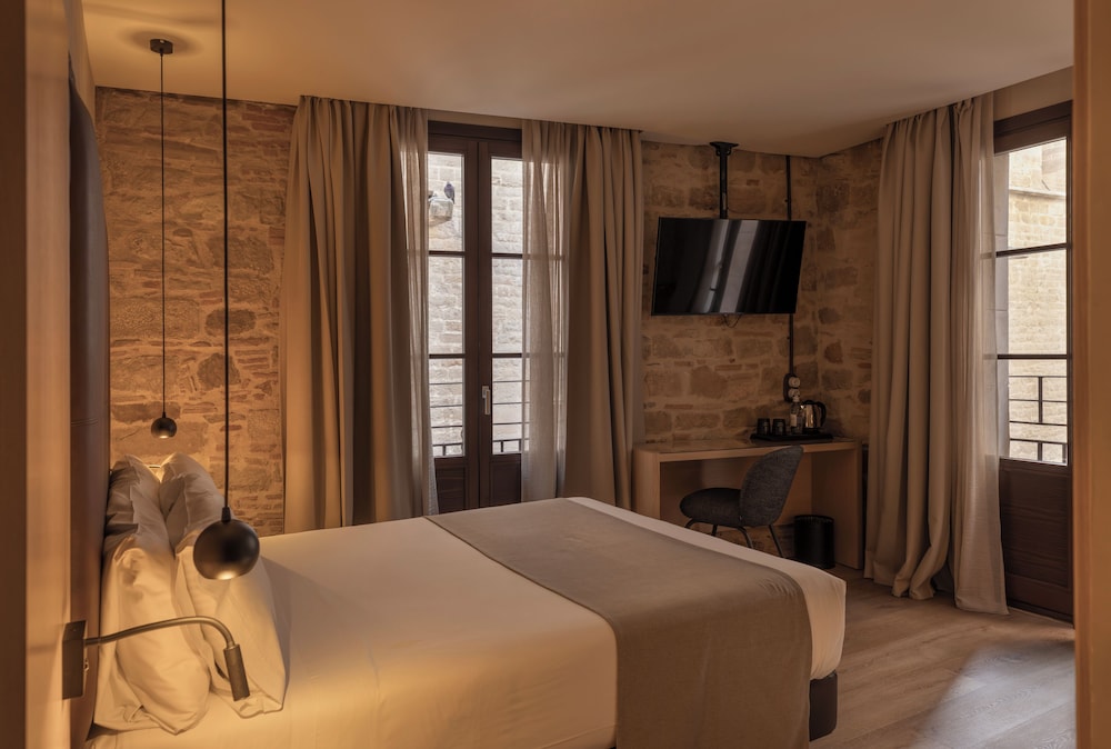 Gran Hotel Barcino — Hotel rooms in Barcelona, Catalonia