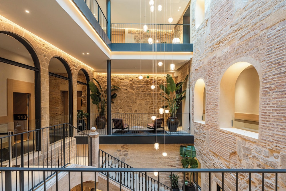 Gran Hotel Barcino — Hotel building in Barcelona, Catalonia