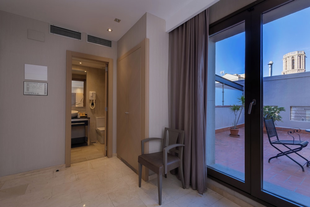 Gran Hotel Barcino — Hotel rooms in Barcelona, Catalonia