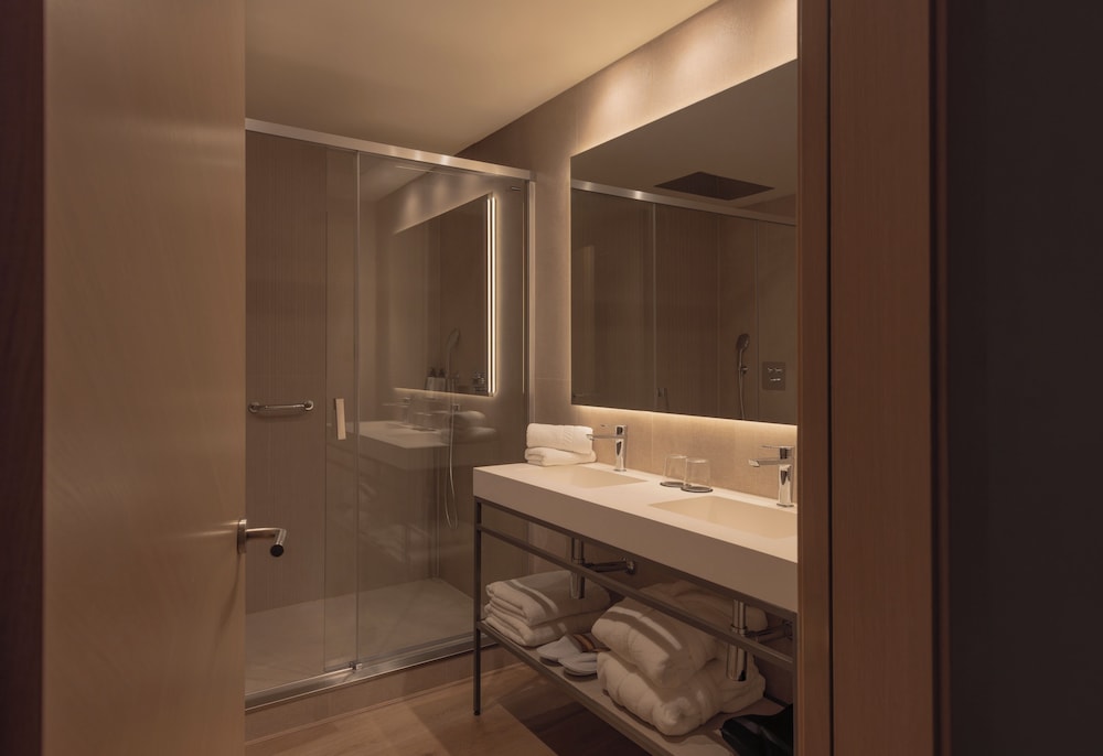 Gran Hotel Barcino — Hotel rooms in Barcelona, Catalonia