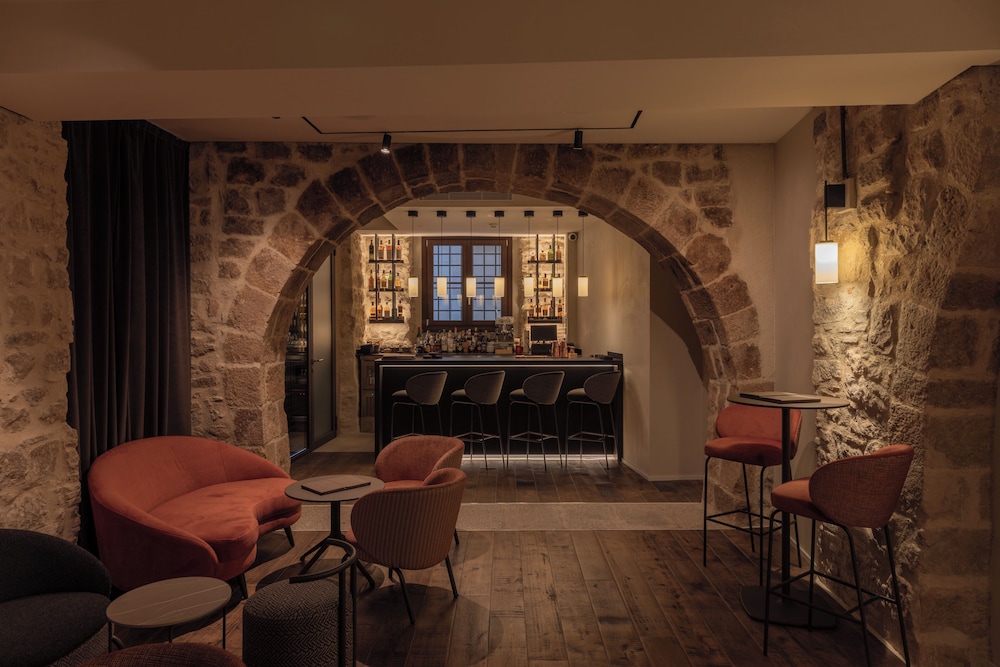 Gran Hotel Barcino — Restaurant & bars in Barcelona, Catalonia