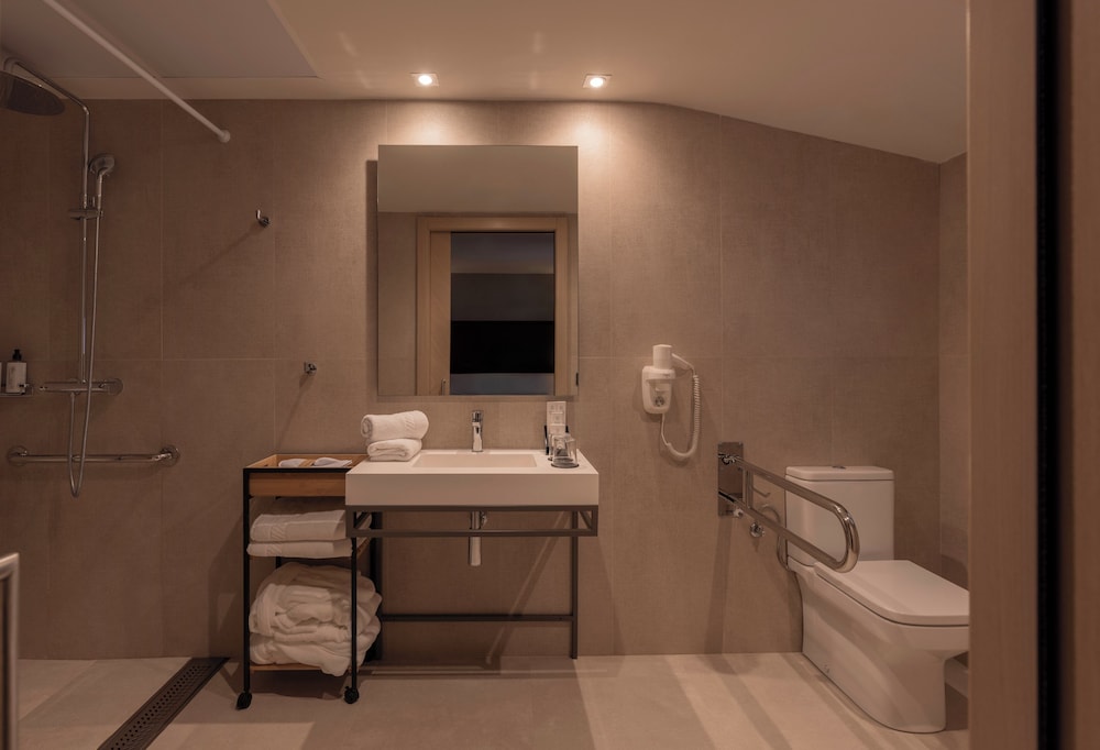 Gran Hotel Barcino — Hotel rooms in Barcelona, Catalonia