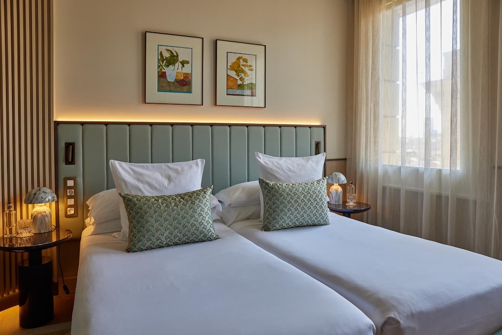 Grand Hotel Central — Hotel rooms in Barcelona, Catalonia