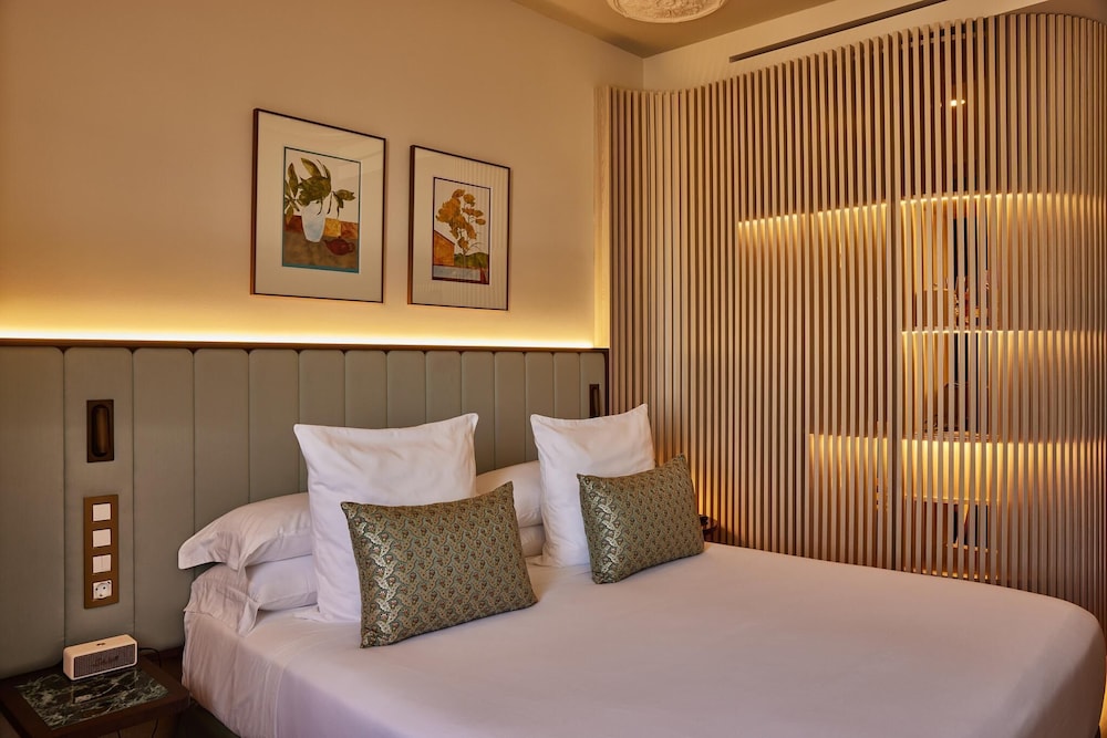 Grand Hotel Central — Hotel rooms in Barcelona, Catalonia