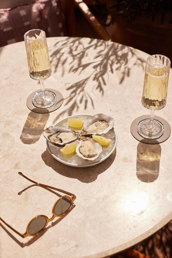 Grand Hotel Central — Restaurant & bars in Barcelona, Catalonia