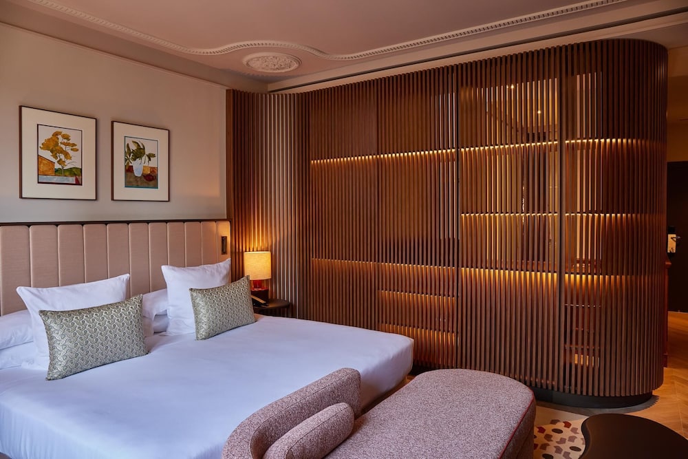 Grand Hotel Central — Hotel rooms in Barcelona, Catalonia