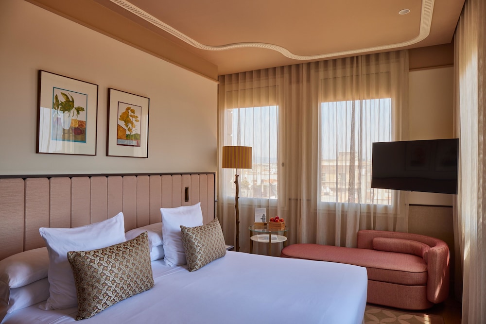 Grand Hotel Central — Hotel rooms in Barcelona, Catalonia