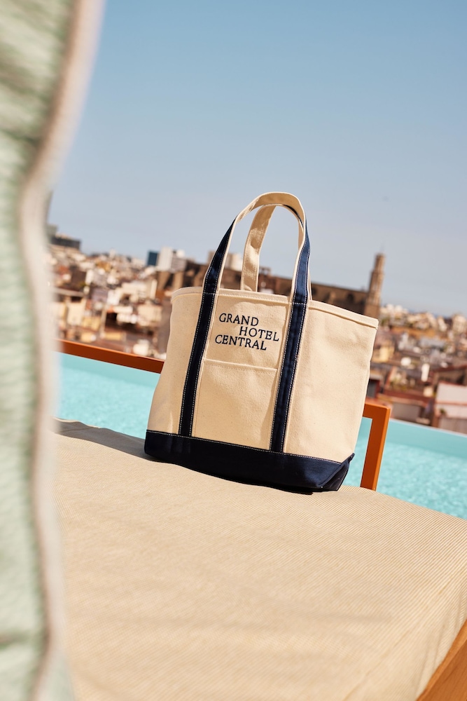 Grand Hotel Central — Swimming pool in Barcelona, Catalonia