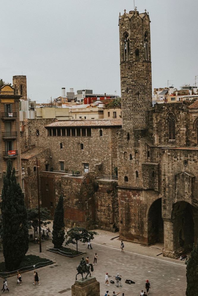 Grand Hotel Central — Attractions in the area in Barcelona, Catalonia
