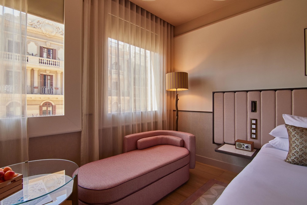 Grand Hotel Central — Hotel rooms in Barcelona, Catalonia