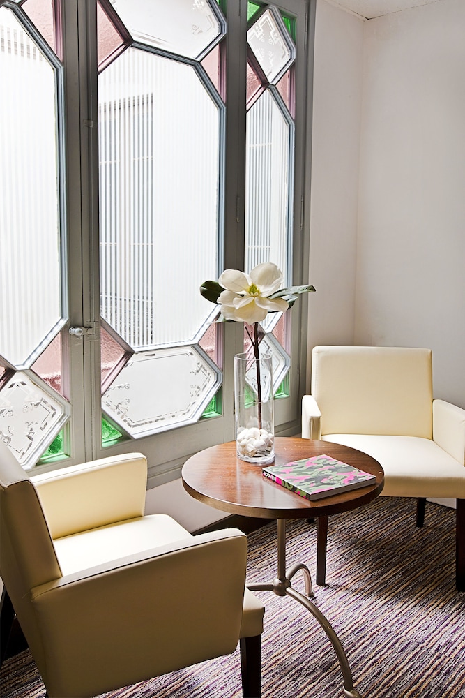 Grupotel Gravina — Hotel rooms in Barcelona, Catalonia
