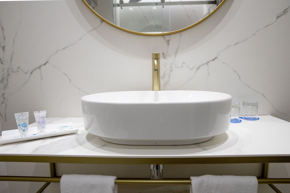 Grupotel Gravina — Hotel rooms in Barcelona, Catalonia