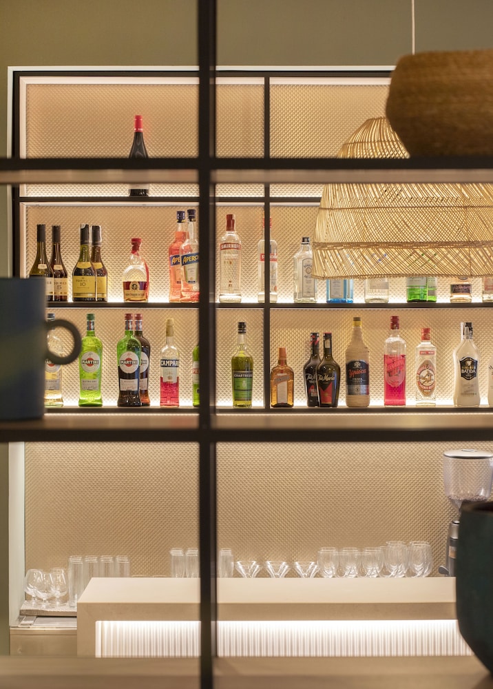 Grupotel Gravina — Restaurant & bars in Barcelona, Catalonia