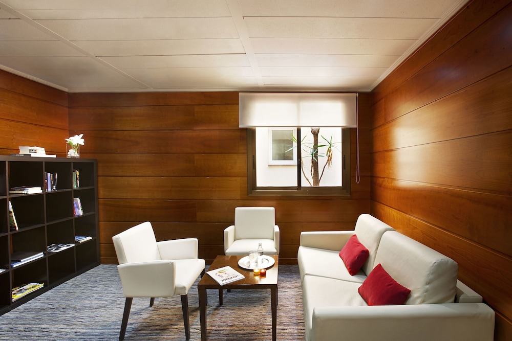 Grupotel Gravina — Hotel rooms in Barcelona, Catalonia