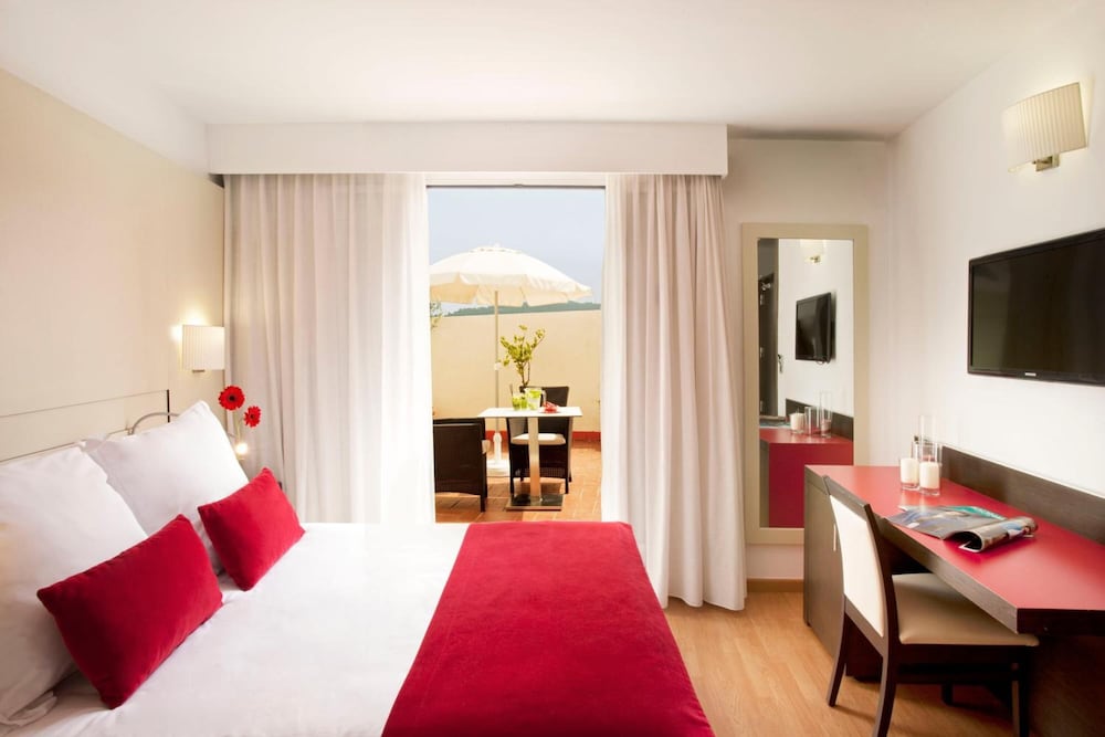 Grupotel Gravina — Hotel rooms in Barcelona, Catalonia