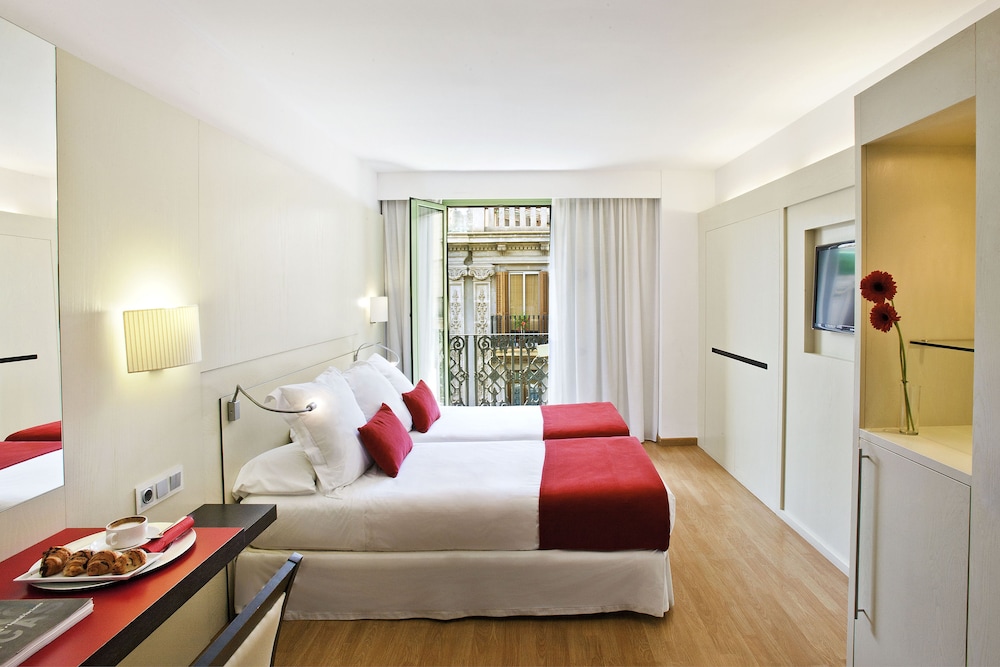 Grupotel Gravina — Hotel rooms in Barcelona, Catalonia
