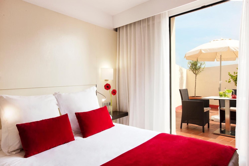 Grupotel Gravina — Hotel rooms in Barcelona, Catalonia