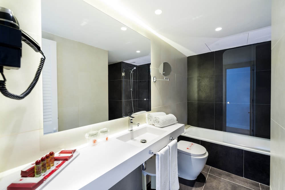 Guitart Grand Passage — Hotel rooms in Barcelona, Catalonia