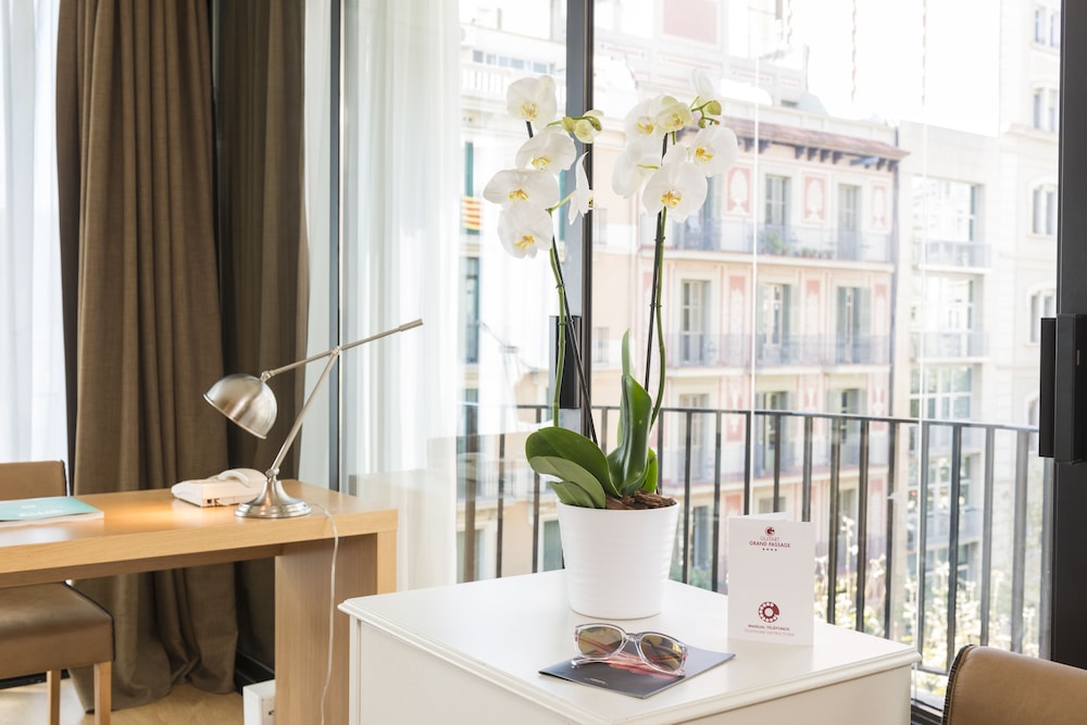 Guitart Grand Passage — Hotel rooms in Barcelona, Catalonia