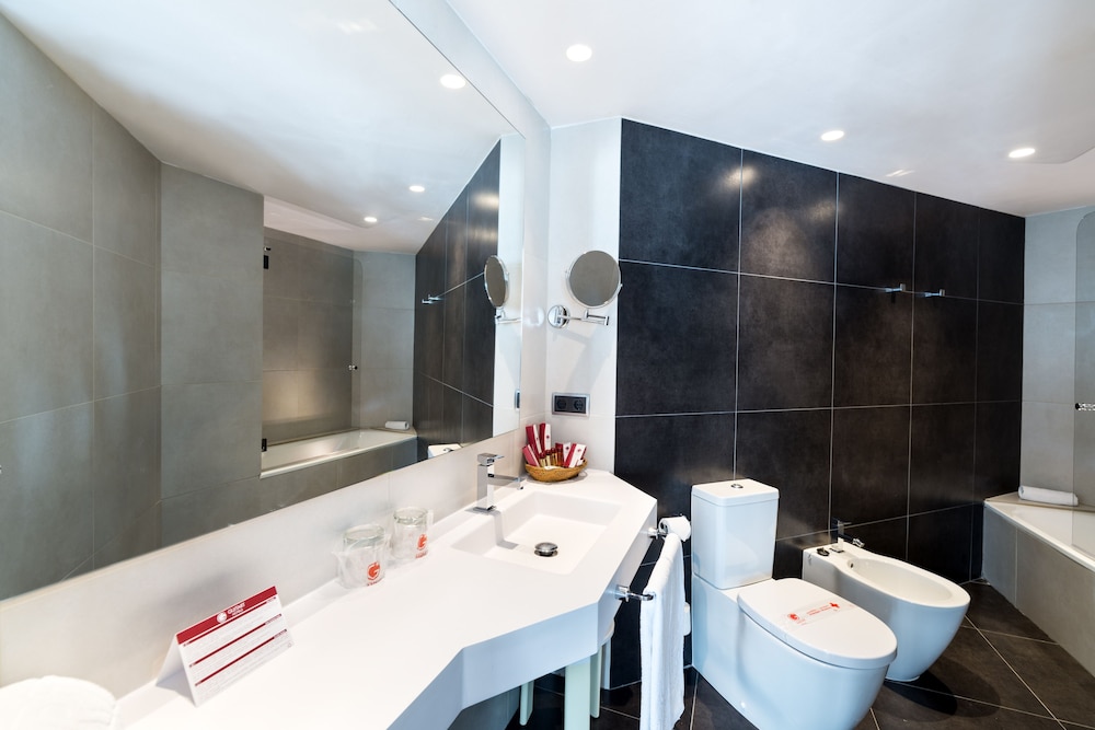 Guitart Grand Passage — Hotel rooms in Barcelona, Catalonia