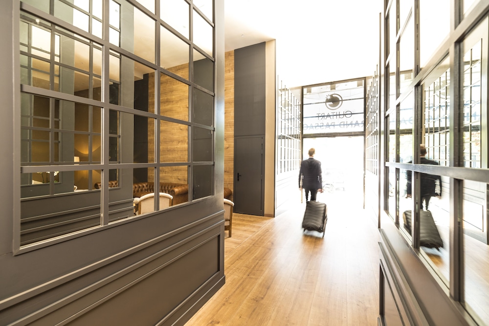 Guitart Grand Passage — Hotel building in Barcelona, Catalonia