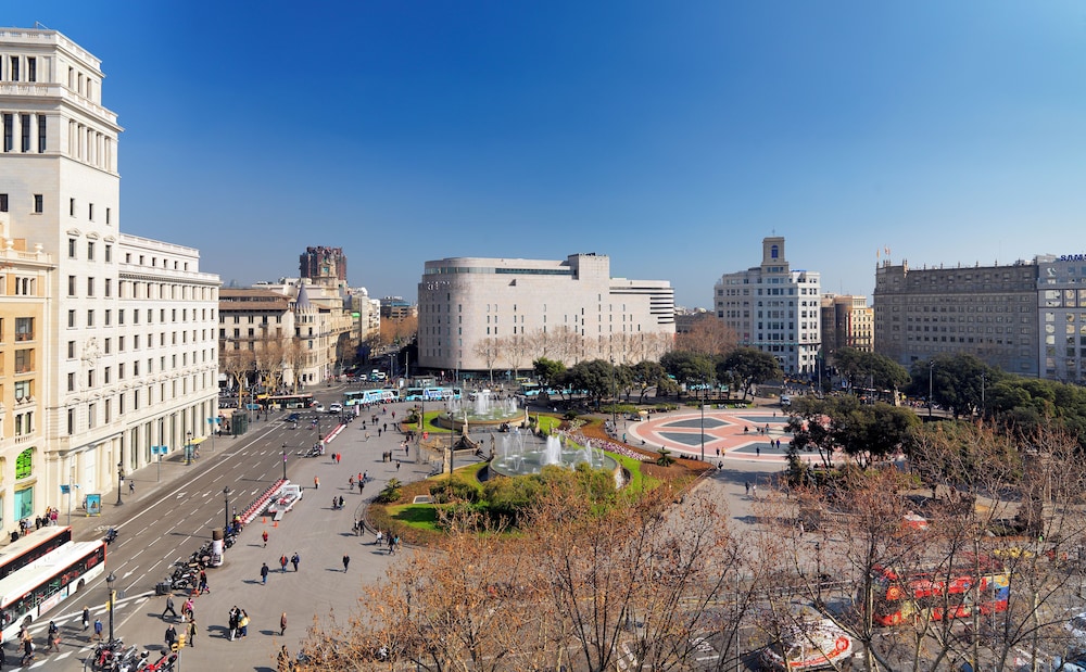 H10 Catalunya Plaza Boutique Hotel — Attractions in the area in Barcelona, Catalonia