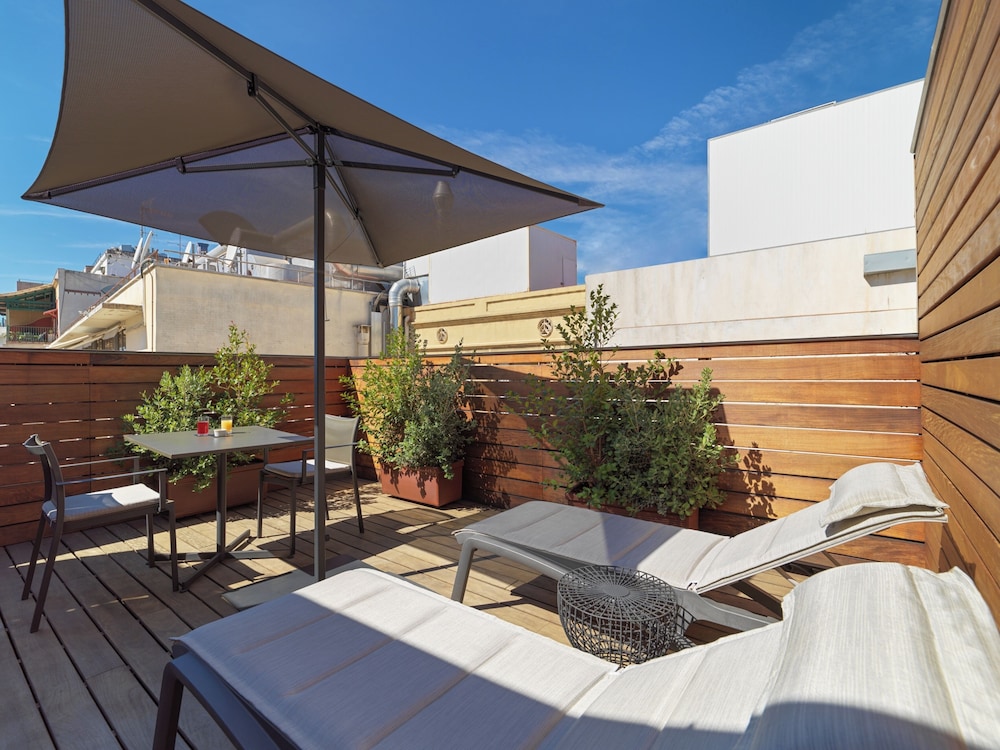 H10 Catalunya Plaza Boutique Hotel — Hotel building in Barcelona, Catalonia