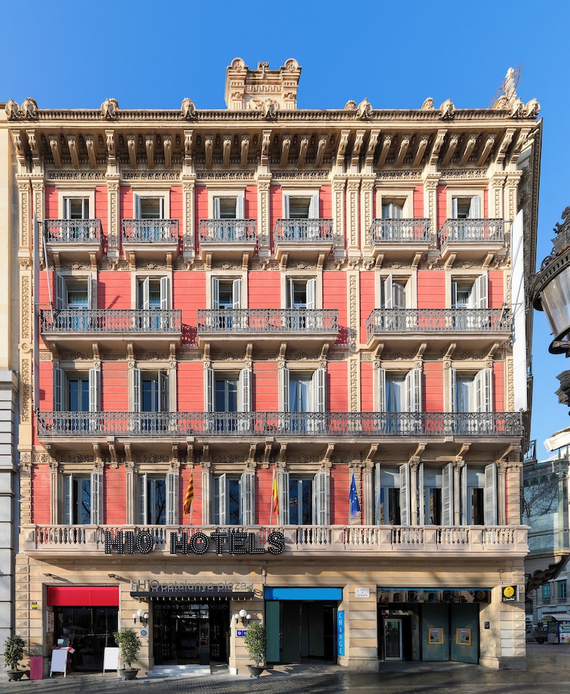 H10 Catalunya Plaza Boutique Hotel — Hotel building in Barcelona, Catalonia