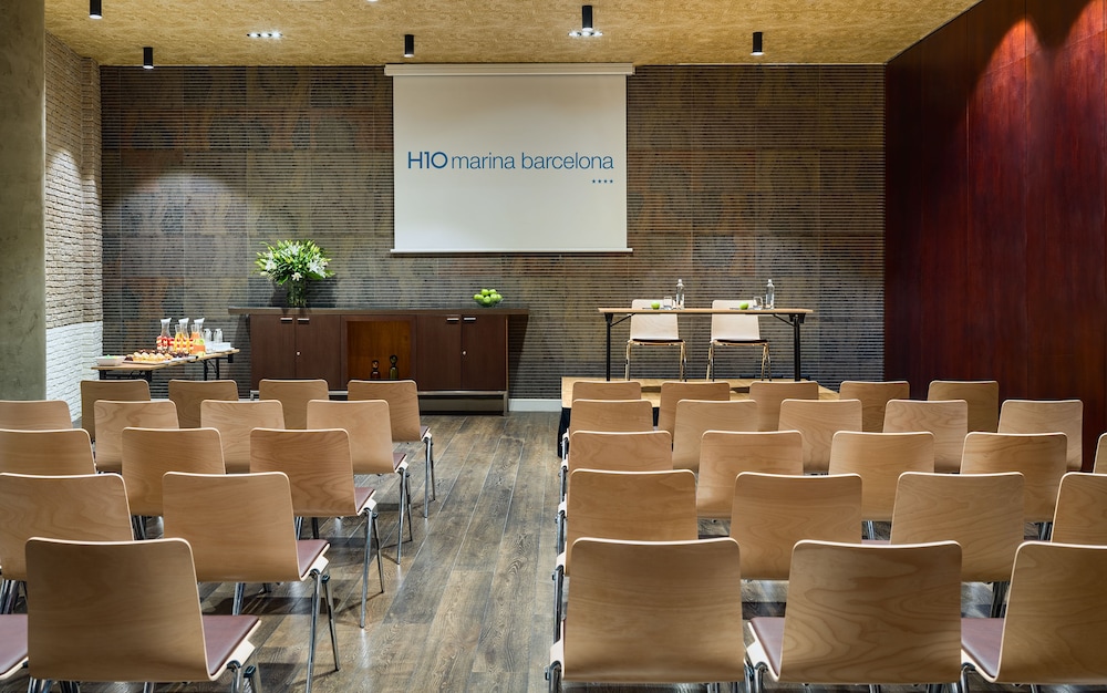 H10 Marina Barcelona — Hotel building in Barcelona, Catalonia