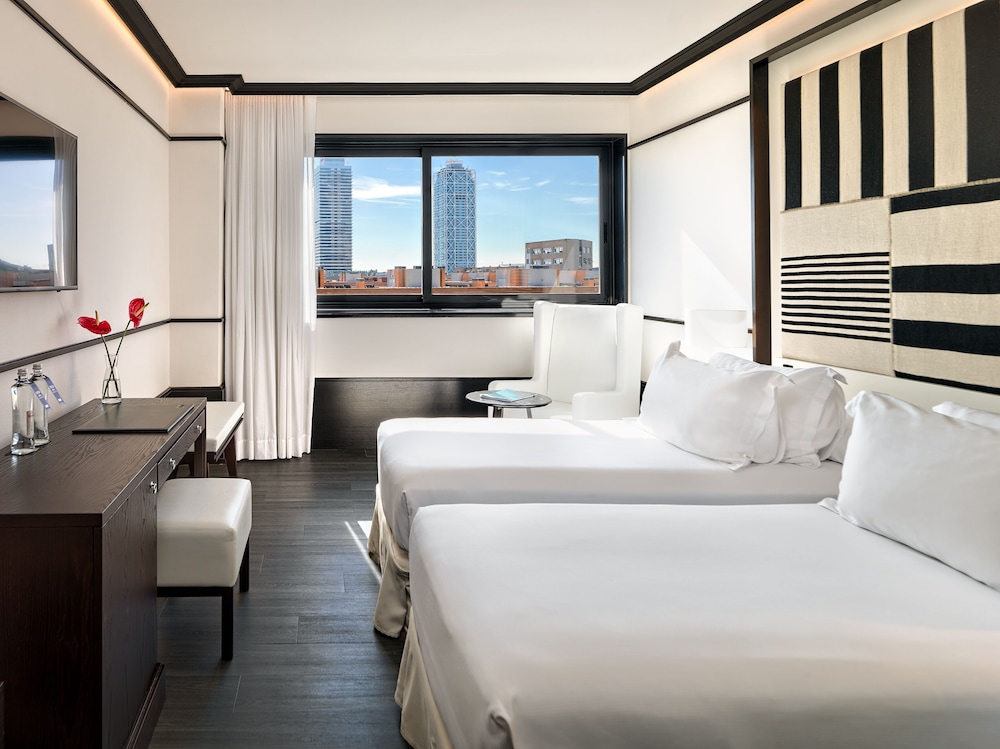 H10 Marina Barcelona — Hotel rooms in Barcelona, Catalonia