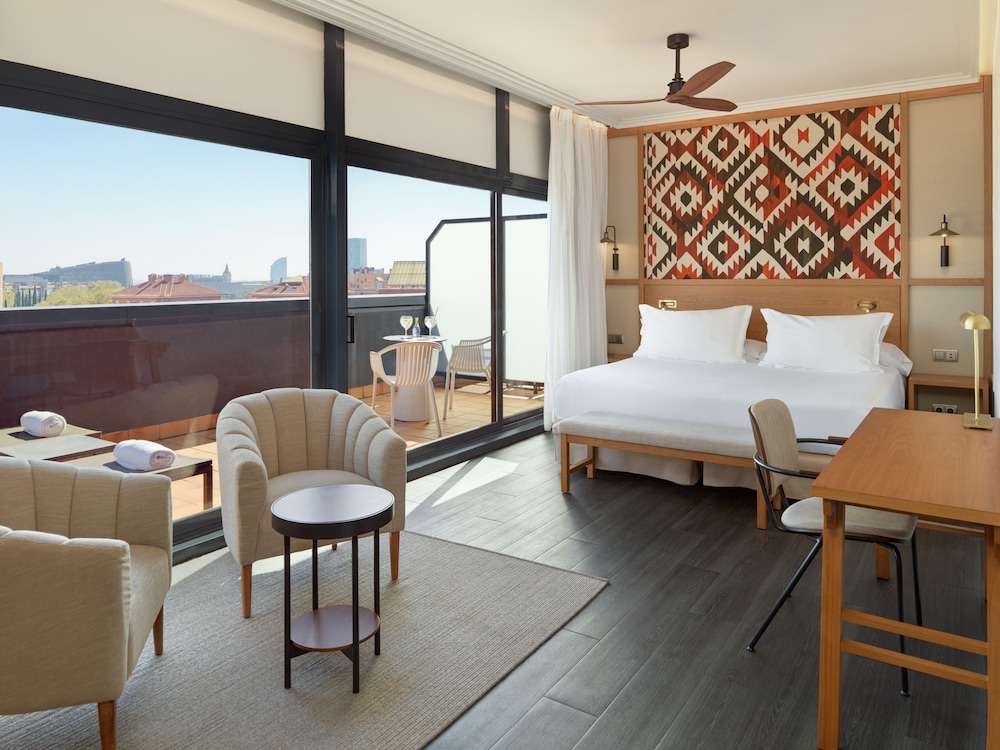 H10 Marina Barcelona — Hotel rooms in Barcelona, Catalonia