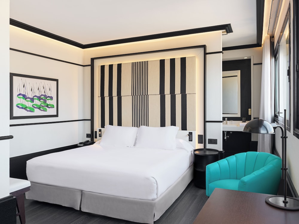 H10 Marina Barcelona — Hotel rooms in Barcelona, Catalonia