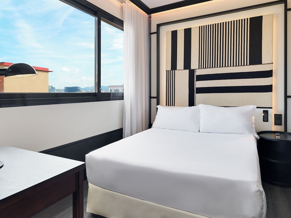 H10 Marina Barcelona — Hotel rooms in Barcelona, Catalonia