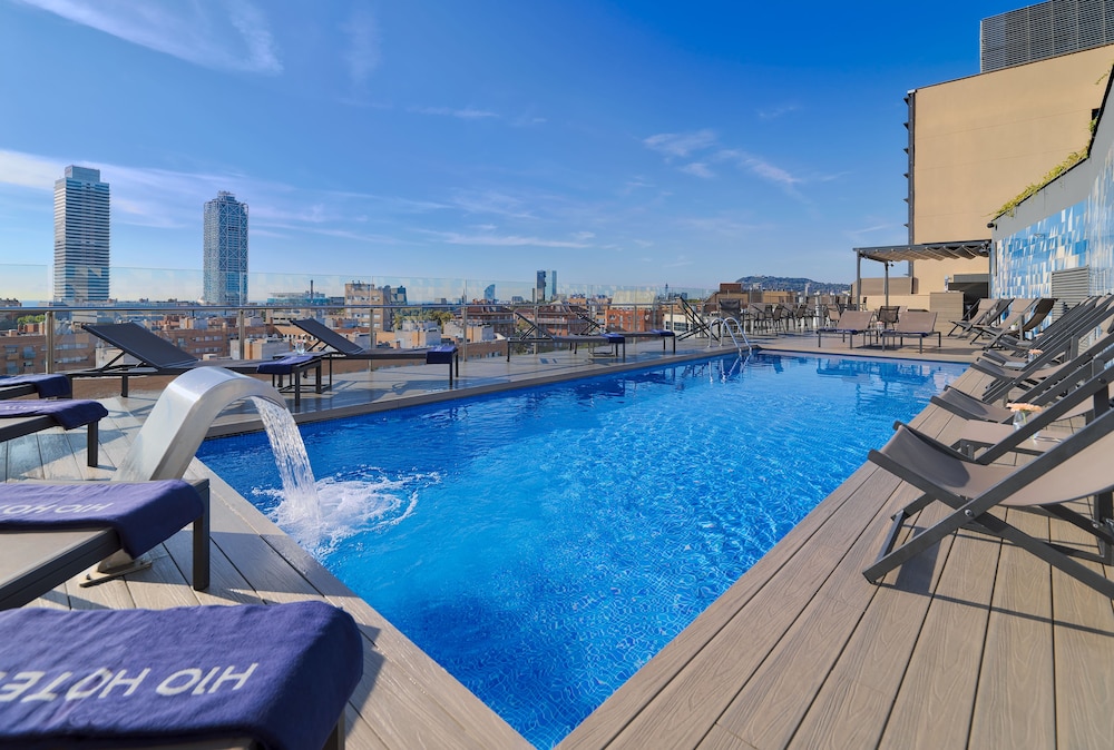 H10 Marina Barcelona — Swimming pool in Barcelona, Catalonia