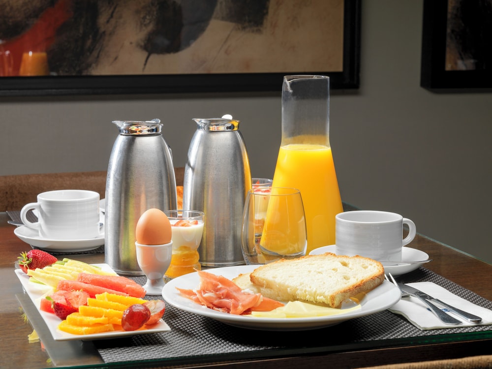 H10 Universitat Hotel — Restaurant & bars in Barcelona, Catalonia