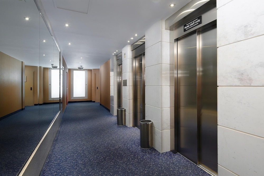 Hotel HCC MontBlanc — Hotel building in Barcelona, Catalonia
