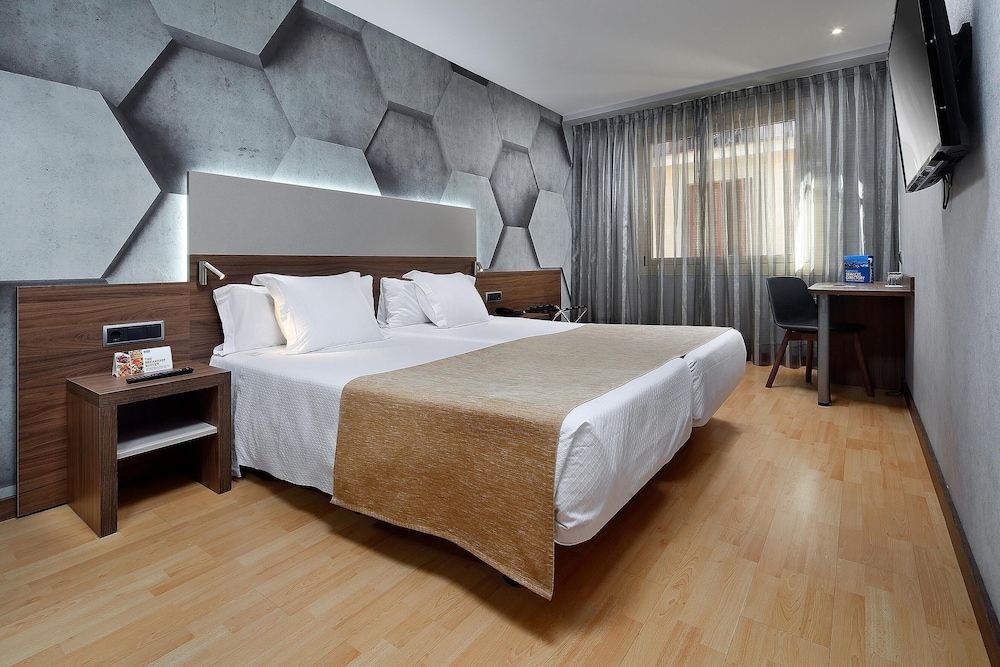 Hotel HCC MontBlanc — Hotel rooms in Barcelona, Catalonia