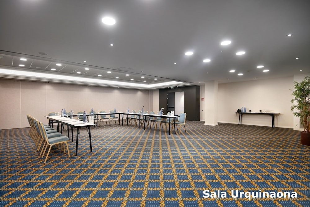 Hotel HCC MontBlanc — Restaurant & bars in Barcelona, Catalonia