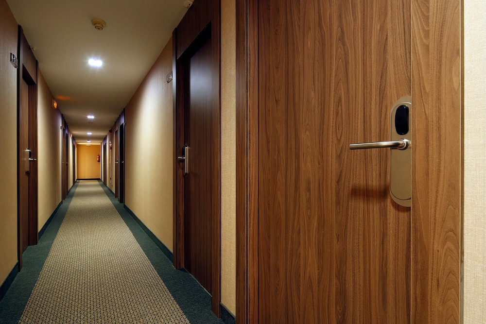 Hotel HCC MontBlanc — Hotel building in Barcelona, Catalonia