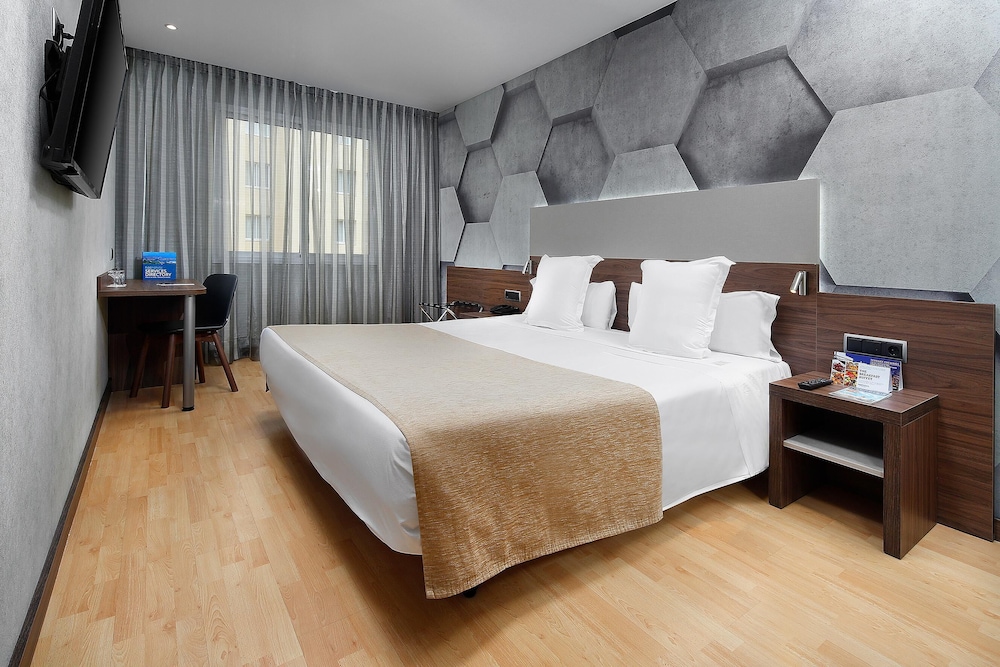 Hotel HCC MontBlanc — Hotel rooms in Barcelona, Catalonia