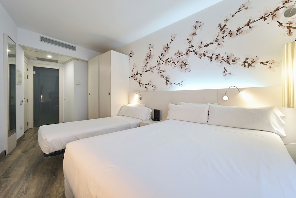 Catalonia la Boqueria — Hotel rooms in Barcelona, Catalonia