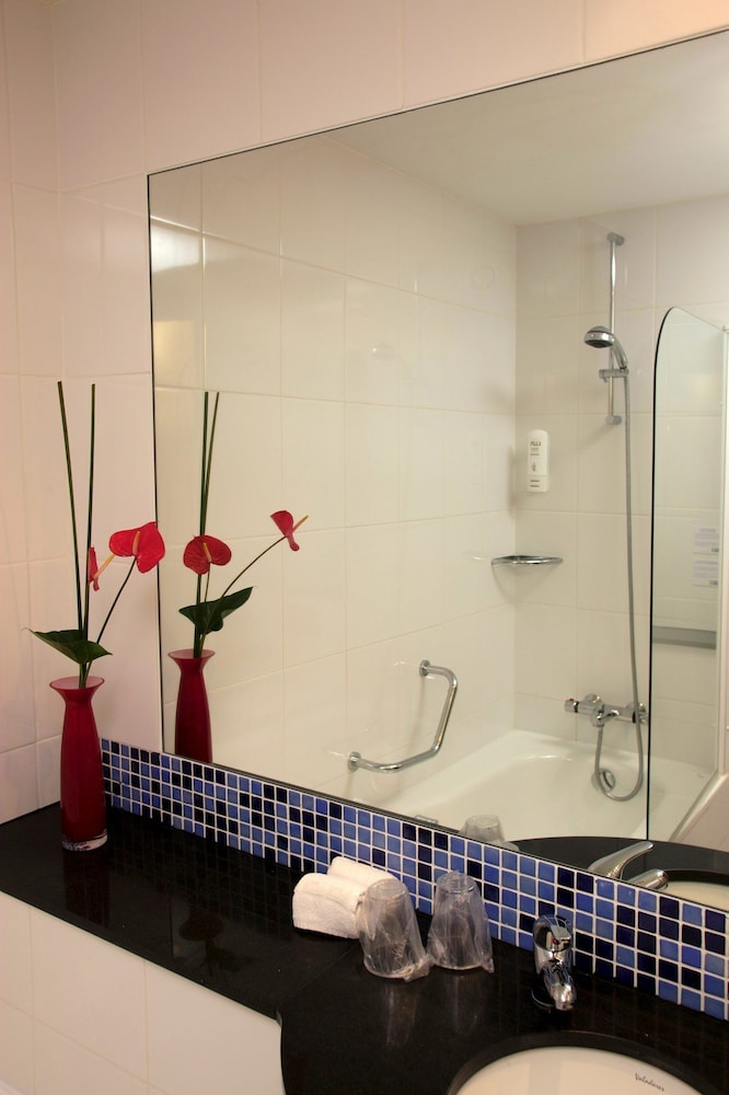 Holiday Inn Express Barcelona City 22@ by IHG — Hotel rooms in Barcelona, Catalonia